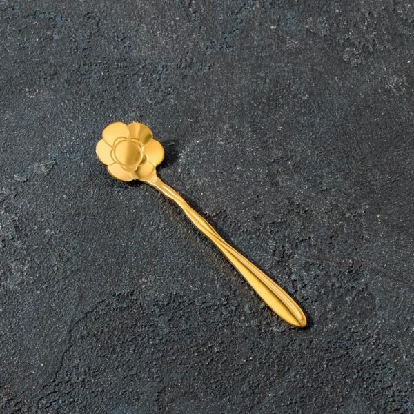 Ложка десертная Magistro «Цветок», 12,5 см, витая, цвет золото